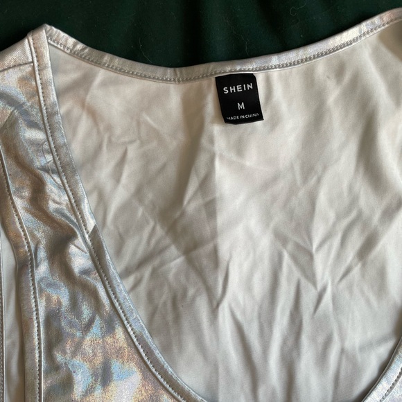 Metallic tank top - Picture 2 of 3